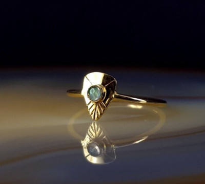 Opal Ring 333 Gold 17,6 mm - elegant & prima kombinierbar 