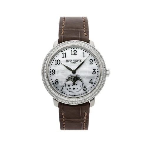 Patek Philippe Complications Moonphases Auto 33mm MOP Diamond Watch 4968G-010