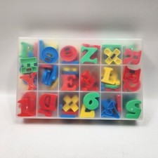 Magnetic Plastic Letters With Case Multi Color