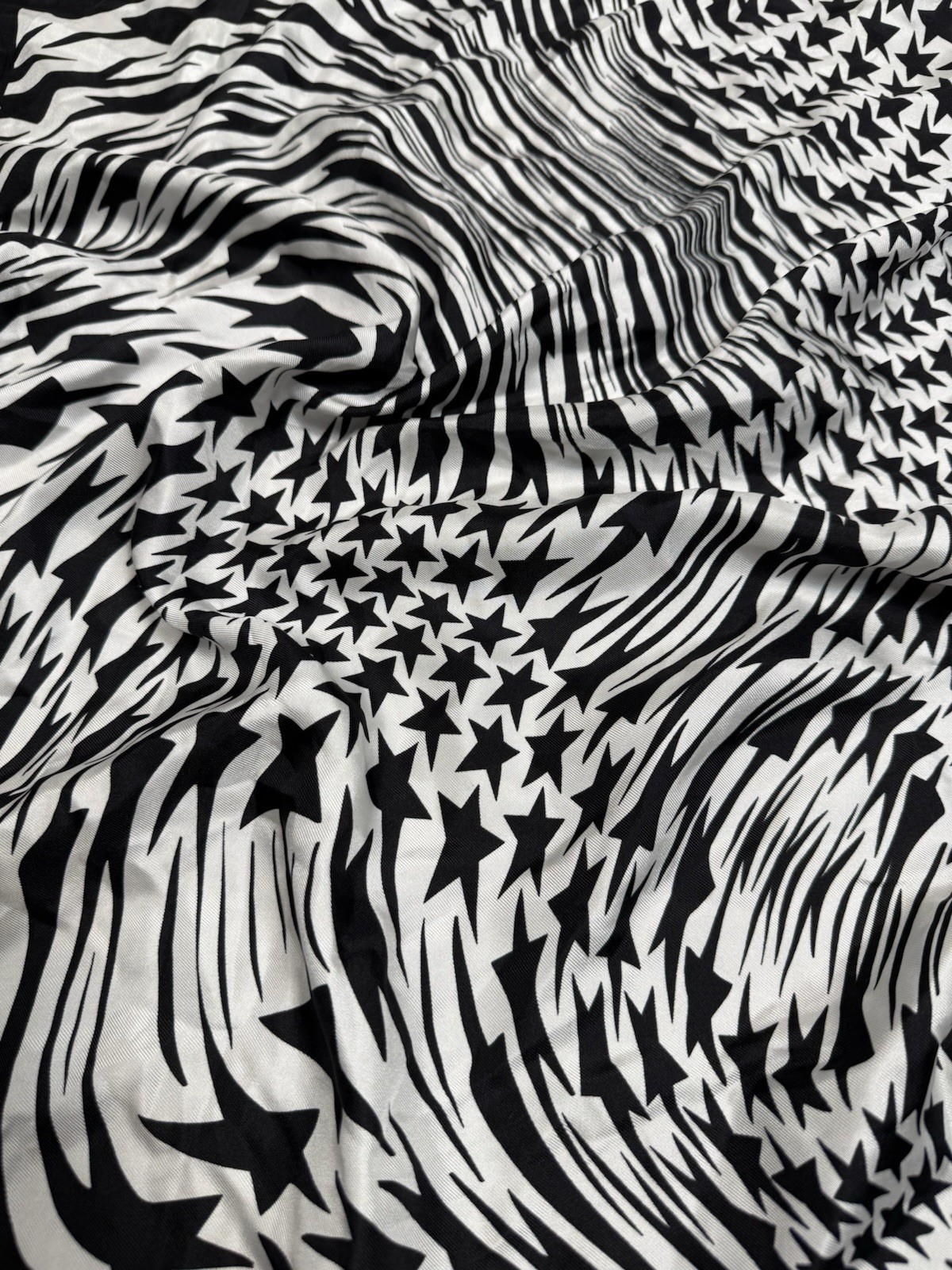 Mugler X H&M Black Swirling Star Pure Silk Square Scarf Shawl 70x70cm BNWT opium image 7