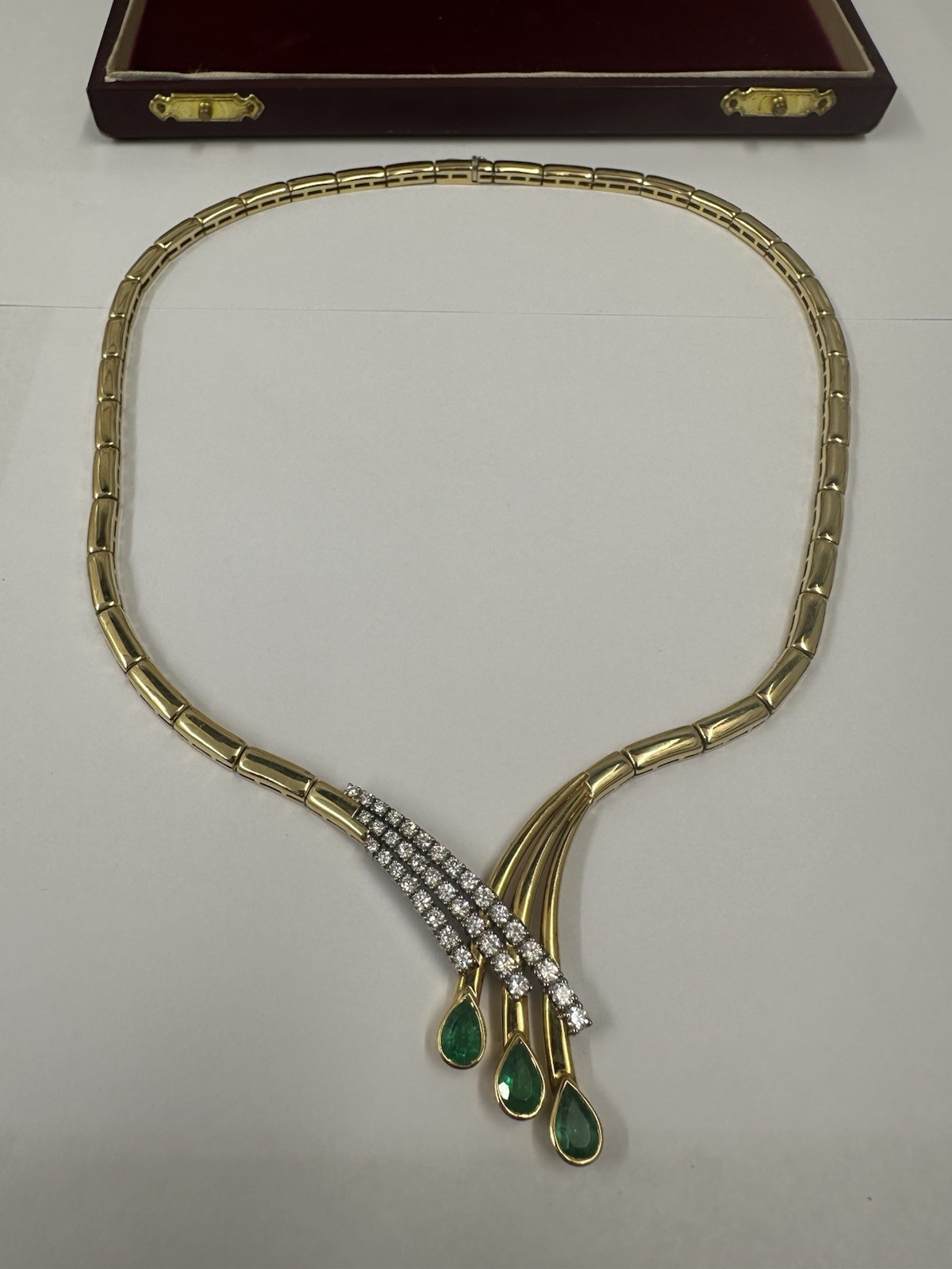 Spectacular 18ct Emerald/diamond Fancy Collar. 16”/54g/1.50ct(E)/1ct(D)