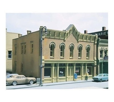 DESIGN PRESERVATION MODELS N KIT DPM Erik's Emporium (US IMPORT)