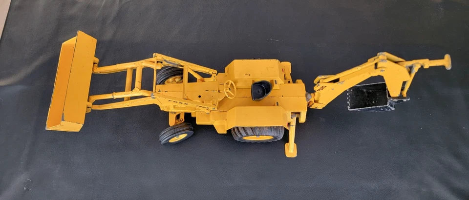 Vintage - Ertl - Ford 7500 Tractor w/Long Backhoe & Front Loader - Diecast Metal - Image 3 of 4