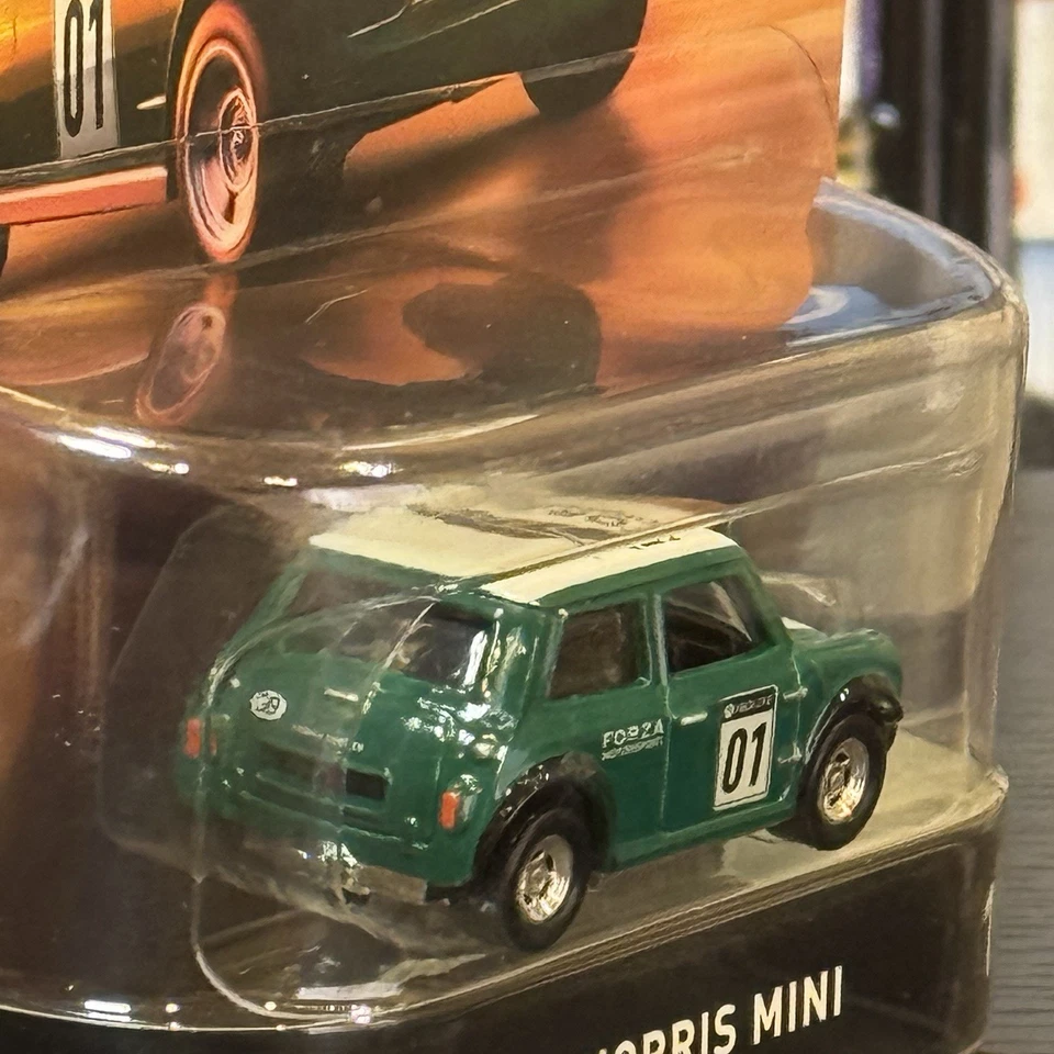 Hot Wheels 2018 Retro Entertainment Forza Motorsport Morris Mini Foto 4 de 4