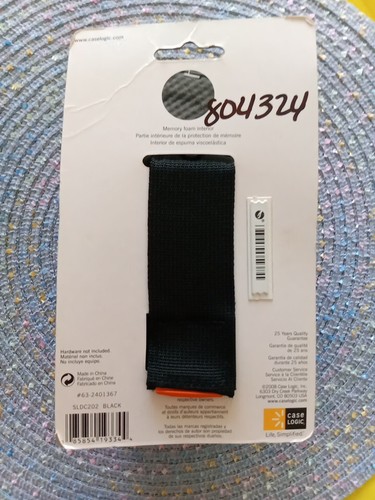 Case Logic Camera Case - Memory Foam Liner- Carry Strap - Zipper Closure - New - Picture 2 of 2