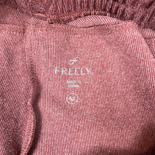 Freely Woman’s Jogger - Color Red - Size Medium - Picture 3 of 12