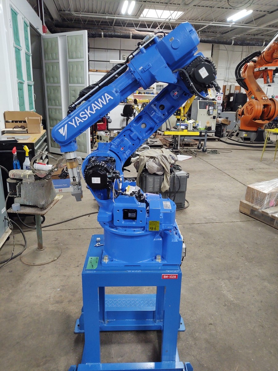 Yaskawa Motoman MH6-10 Robot With DX100 pendant, gripper, riser and cables