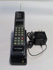 MOTOROLA DYNATAC ULTRA CLASSIC MOBILE PHONE 10