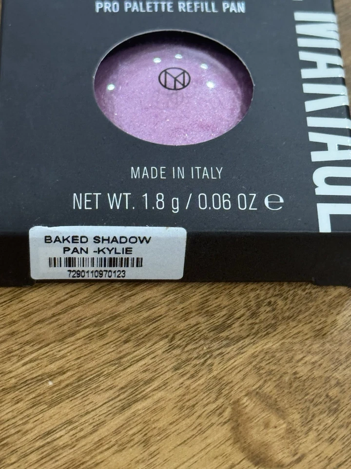 IL Makiage Baked Shadow Pro Palette Refill Pan In Kylie Shimmer Pink 1.8g - Image 4 of 4