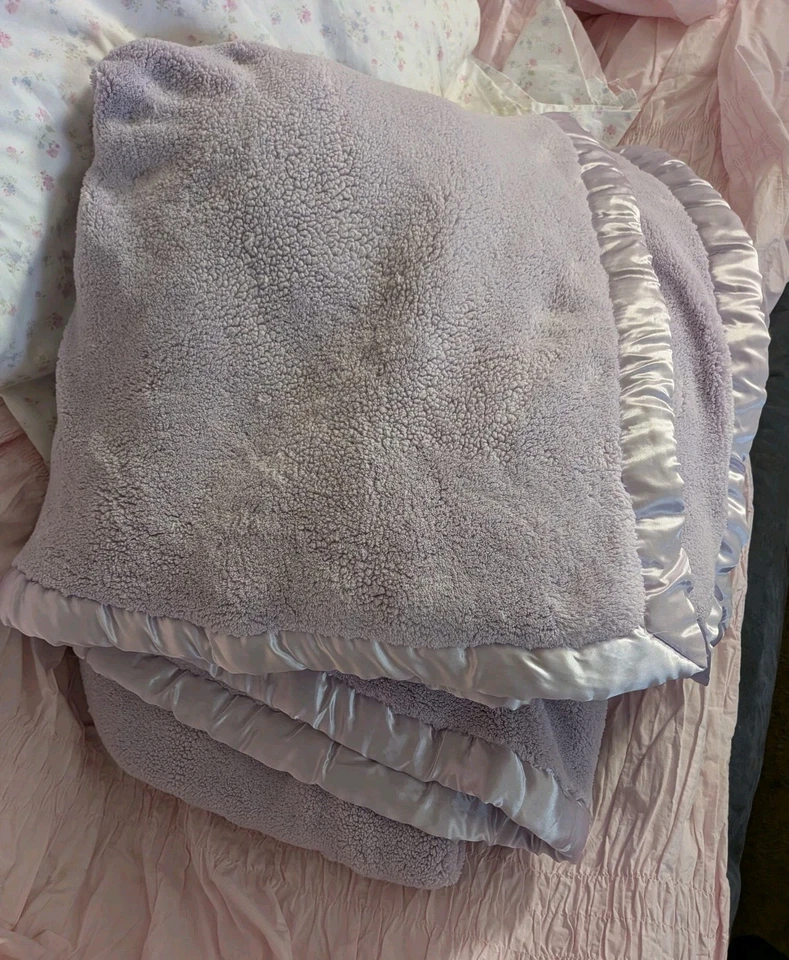 Оригинальное потертое шикарное одеяло из пасхального яйца лаванды 95 X 96 двуспальное - Изображение 4 из 4