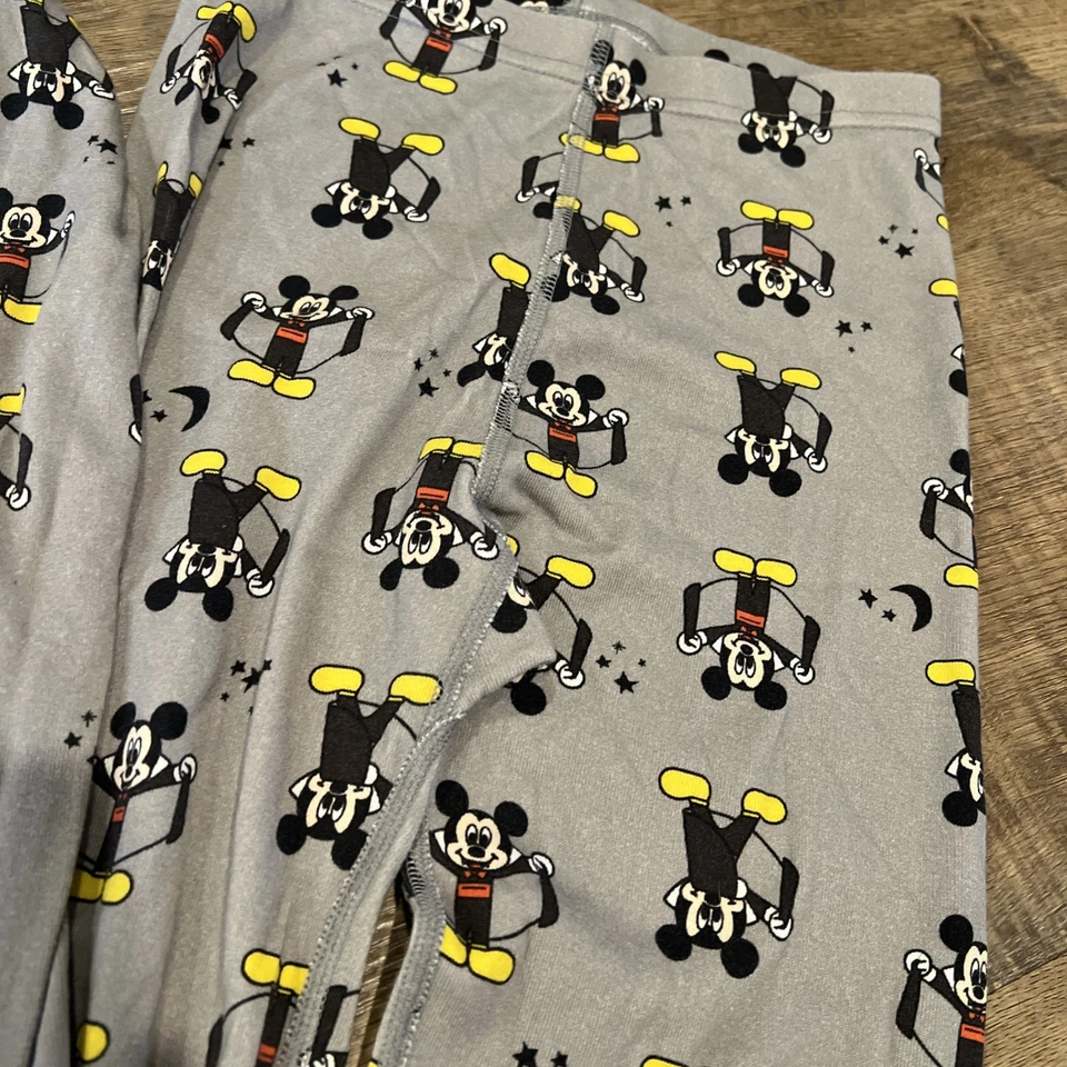 Hanna Andersson Disney Mickey Mouse Pajamas 150 US 12 Long Sleeve Piece Dracula - Image 4 of 4