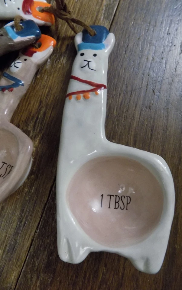 ADORABLE Llama Shaped Painted Ceramic Measuring Spoons Unique Gift 4 pc set New - Image 2 of 4