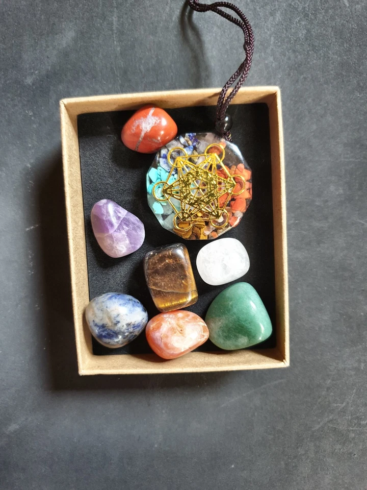 Heilsteine & Orgonit Set – Geschenkidee Esoterik Spiritualität Meditation Chakra - Bild 3 von 4