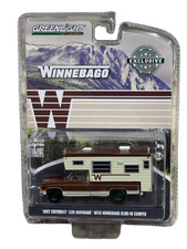 GREENLIGHT GREEN MACHINE CHASE 1982 Chevy C20 WINNEBAGO Dark Chestnut 1/64