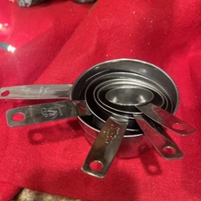 VINTAGE FOLEY STAINLESS STEEL NESTING MEASURING CUPS 5 PC SET 1/8 C To 1 Cup WOW