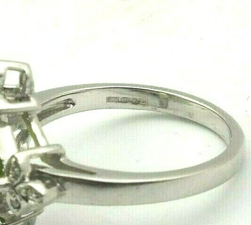 Mujer Impresionante 18ct Oro Blanco Anillo Set con Un Perídoto Y Diamantes, GB N - Imagen 7 de 8