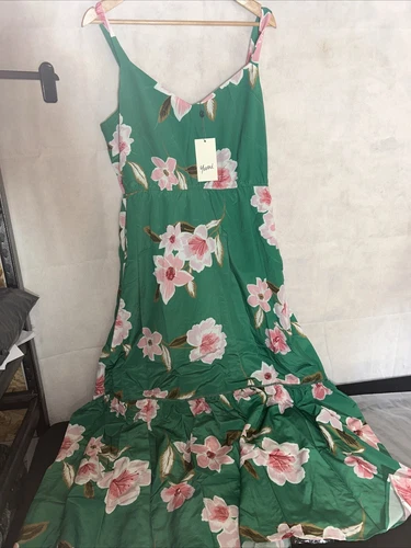 Ladies Yumi Dress. New Tagged Size 14