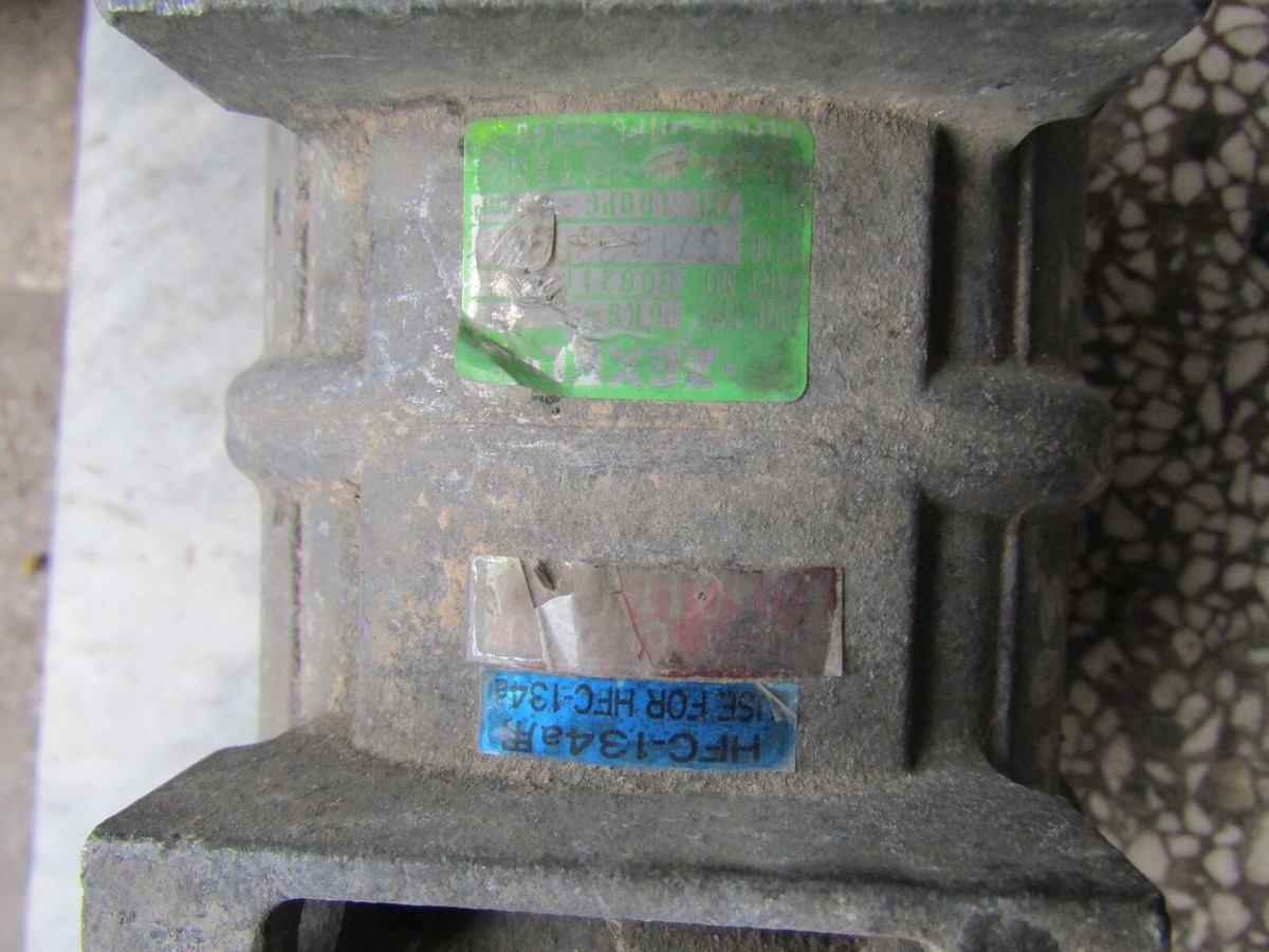 Mitsubishi Engine 4D56-T Zexel 506211-5762 air conditioner