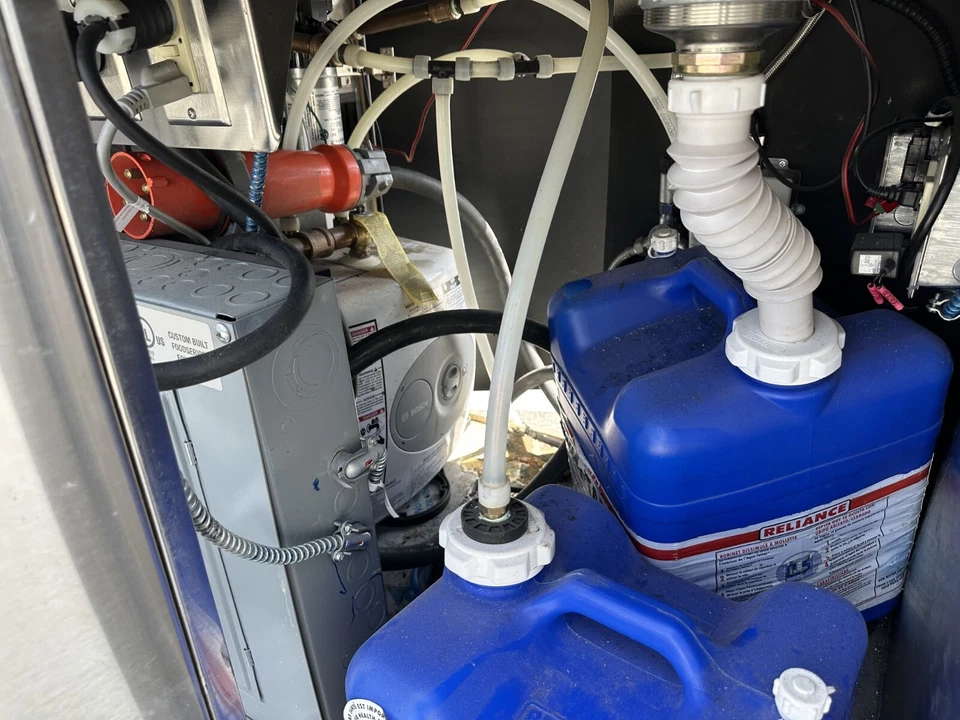 Free Standing Coffee Bar Station W/Fridge, Water Heated and Sink - HIGH QUALITY - Image 4 of 4