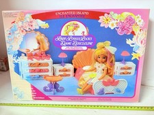 Lady Lovely Locks Mattel Enchanted Island Brand New