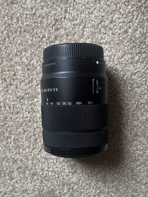 Sony 18-135mm F/3.5-5.6 E- mount OSS Lens