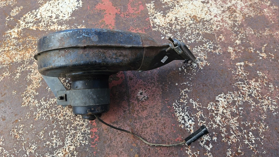 Cadillac 1951-1952 cupé ventana trasera desempañador soplador motor y salida serie 61 62 Foto 3 de 4