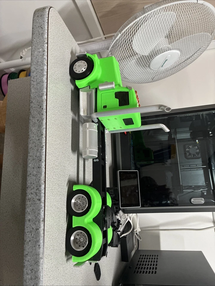 Kenworth W900 1:32 Scale 3d Printed Model Truck - Image 4 of 4