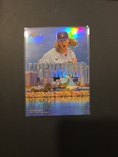 2022 Topps Chrome - Heart of the City Josh Hader #HOC-8