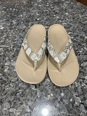 Women's Crocs Kadee II Flip Thong Sandals Gray Snakeskin Pattern Size 9 EUC
