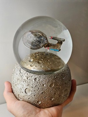 Star Trek USS Enterprise NCC-1701 on Moon Lighted Snow Globe Planet Vtg Heavy