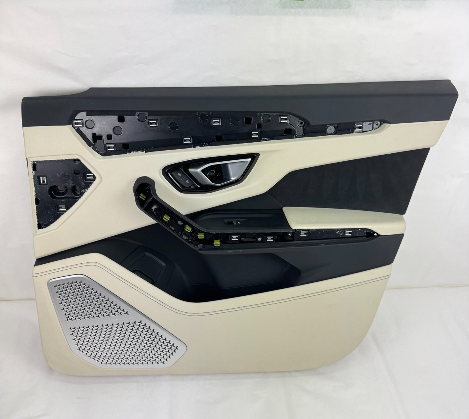 2018 -2024 Lamborghini Urus Front Right Passenger Door Panel Cream 4ML867004001