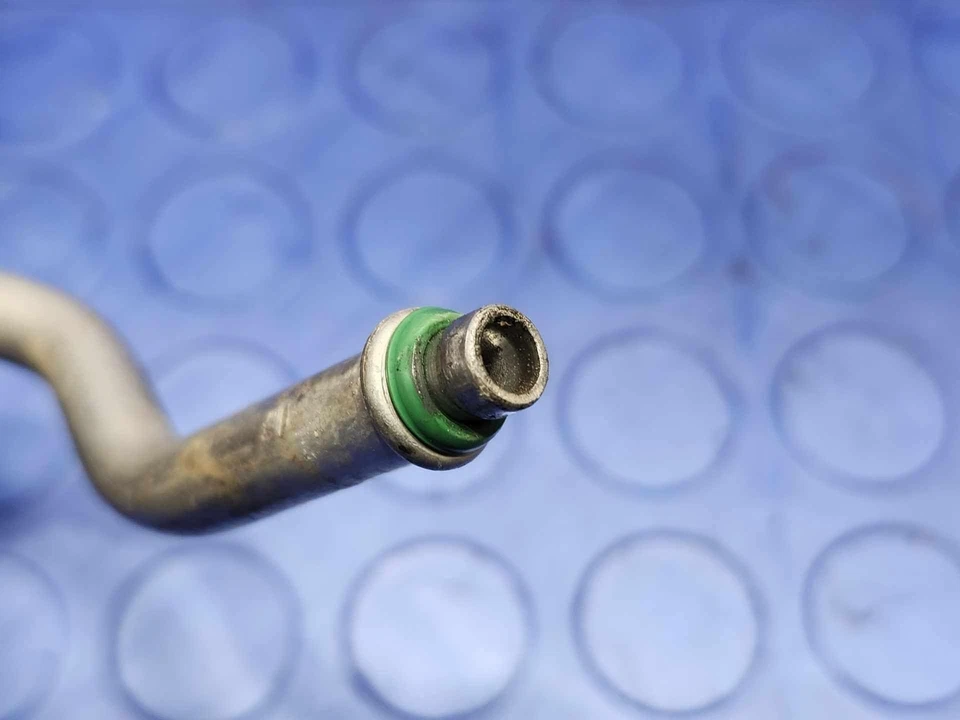 Mangueira líquida de sucção para ar condicionado 13-19 Hyundai Santa Fe 3.3L AC fabricante de equipamento original - Imagem 4 de 4