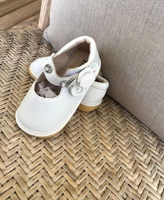 alligator squeaky shoes