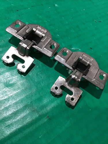 Mepla Hinge 698.256.50.00 - 1/2 Overlay - 510.356.00.13 plate - Strai