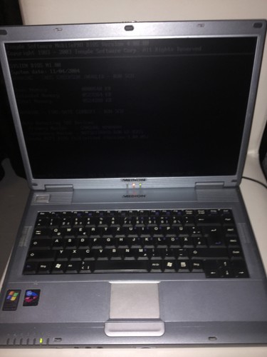 Medion MD 95300 Laptop Notebook Defekt an Bastler