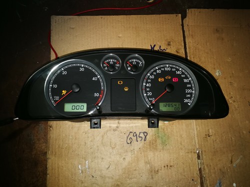 7170 VW Passat 3BG 1.9 TDI TAcho Kombiinstrument VDO 3B0920806A 128540 km