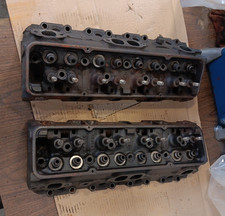 624 Cast Iron Cylinder Head 1984 Oem C4 Corvette Sbc 462624 - Solid Pair