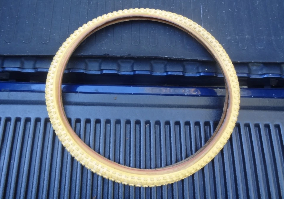 MITTSUBISHI  COMP 3 - Yellow 24 X 1.75 BMX Cruiser tire N.O.S. - Image 2 of 4