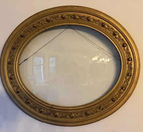Antique Oval Curved Bubble Convex Glass Picture Gesso Gold Ornate Frame 19”x22”