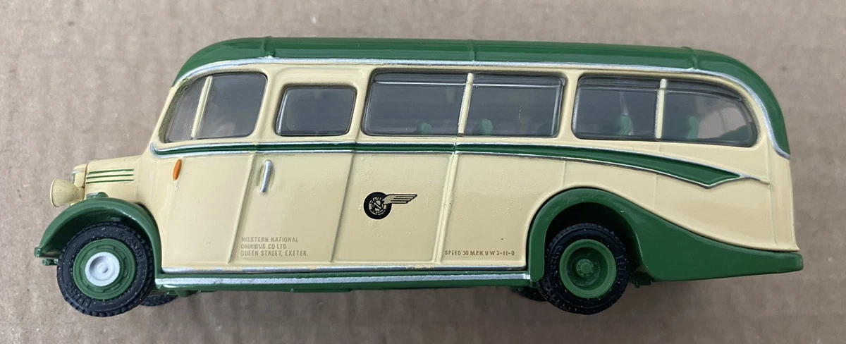 EFE 1/76 Bedford Vega Premier Watford – Autobus Diecast Collection
