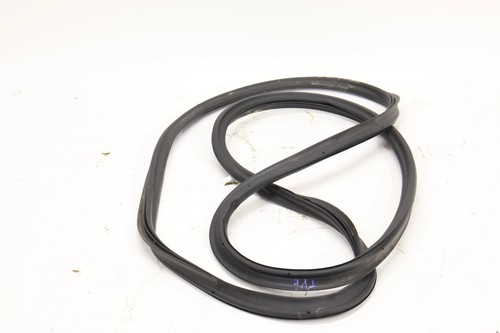 Tailgate seal rubber