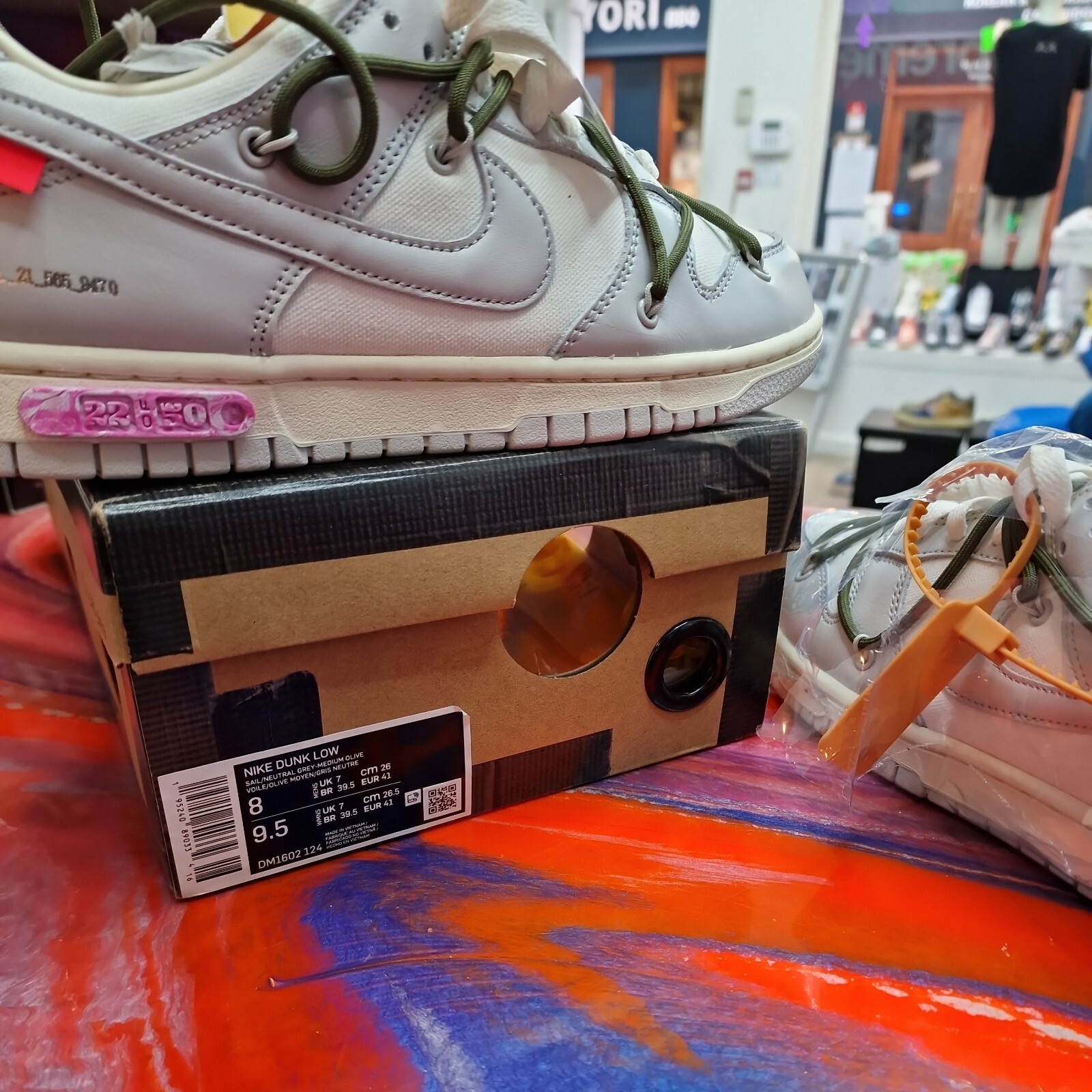 OFF WHITE X NIKE Nike Dunk Low x Off White 'Lotto 22' Taglia UK 7 Nuove con scatola