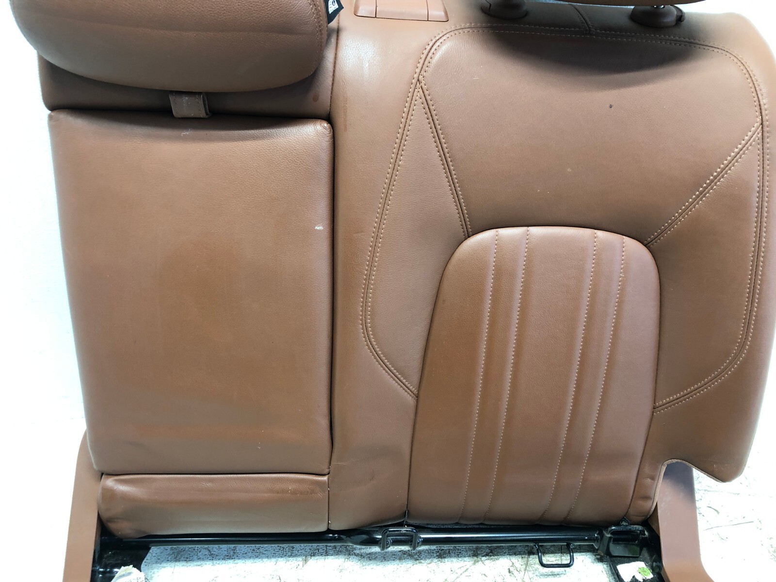 2017-2020 MASERATI LEVANTE LEFT DRIVER REAR BACKREST CUSHION W/ ARMREST OEM