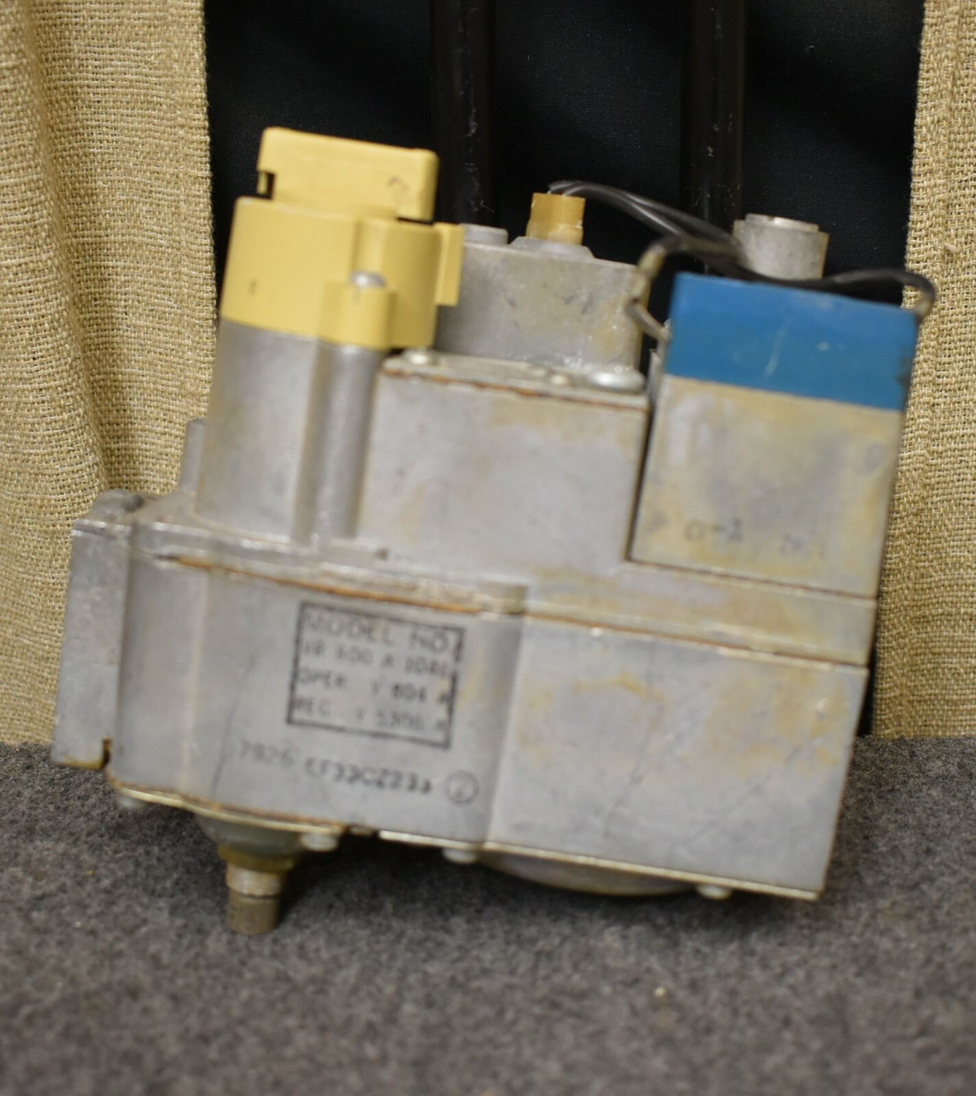 Furnace Gas Valve VR800A 1046 Honeywell eBay