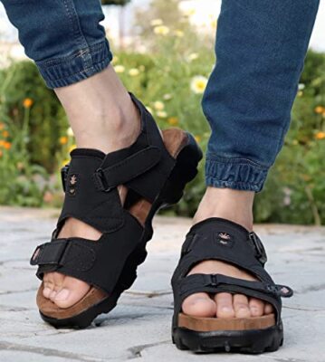 Latest Collection of Men's Casual Stylish Sandals Floaters in Black