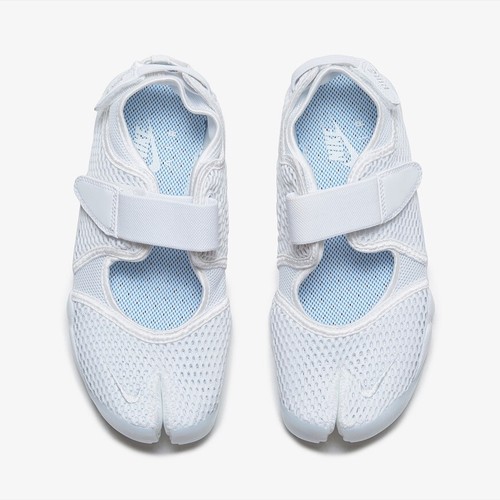 Air Rift Breathe Aqua Shoes - White 