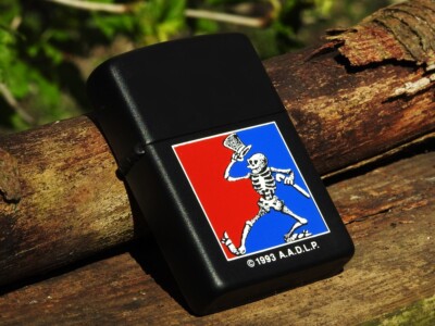 The Grateful Dead Dancing Skeleton Zippo Lighter - Jerry Garcia