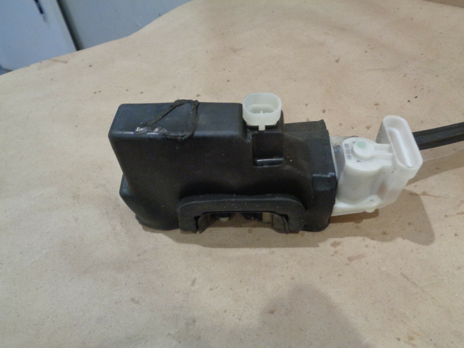 Maserati Quattroporte - LH Rear Door Lock - P/N 68206500