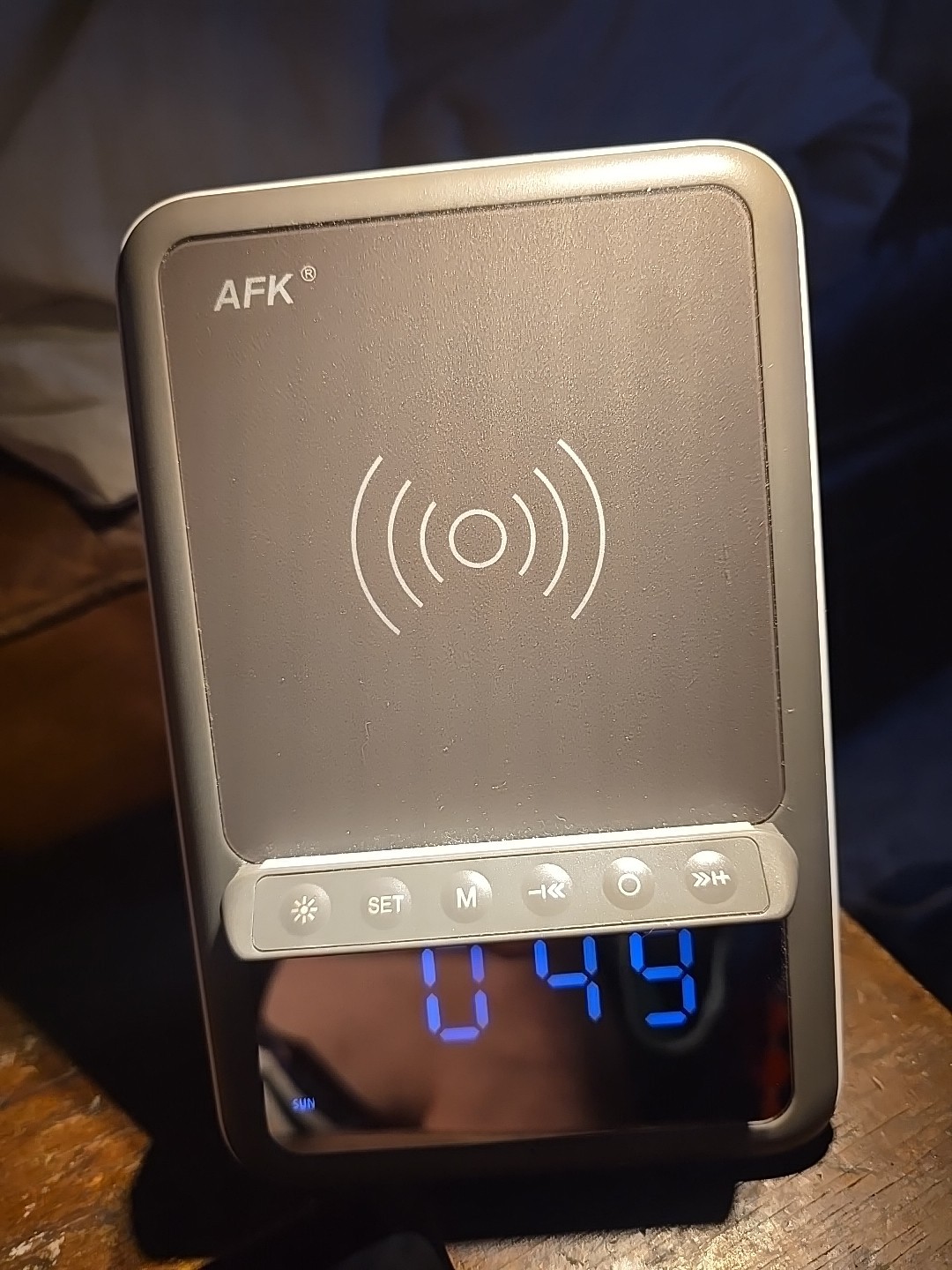 With Wireless Charging For Bedrooms,with Bluetooth Speaker, 