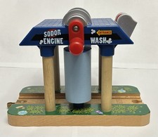 Thomas Wooden Railway Sodor Engine Wash with Sounds Very Good Condition